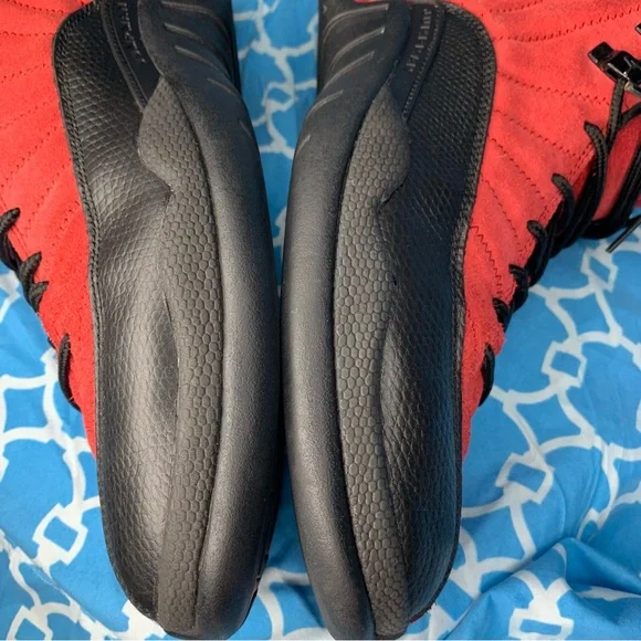 Nike Air Jordan 12 Men’s size 10 Reverse flu game retro og red black bred bulls